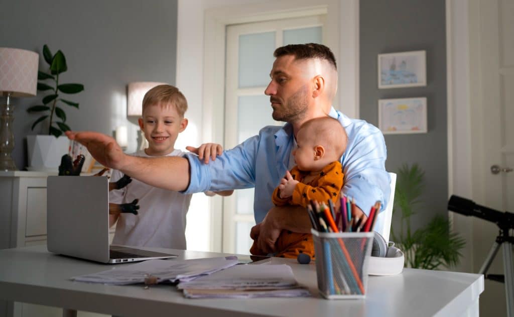 New federal guidelines on paid parental leave in the workplace